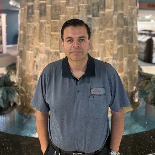 imgi_38_Gus-Serrano-1